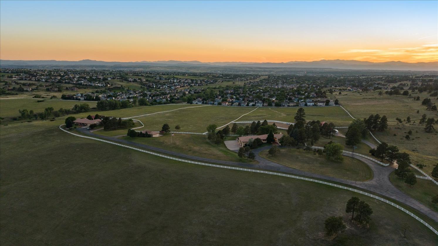 Exquisite 18 Acre Equestrian Estate - photo 3