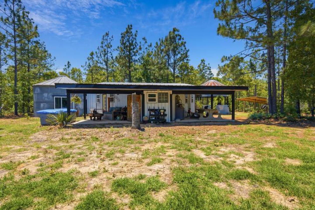 Unique Equestrian Property 9.48 Acres Near Trails - photo 14