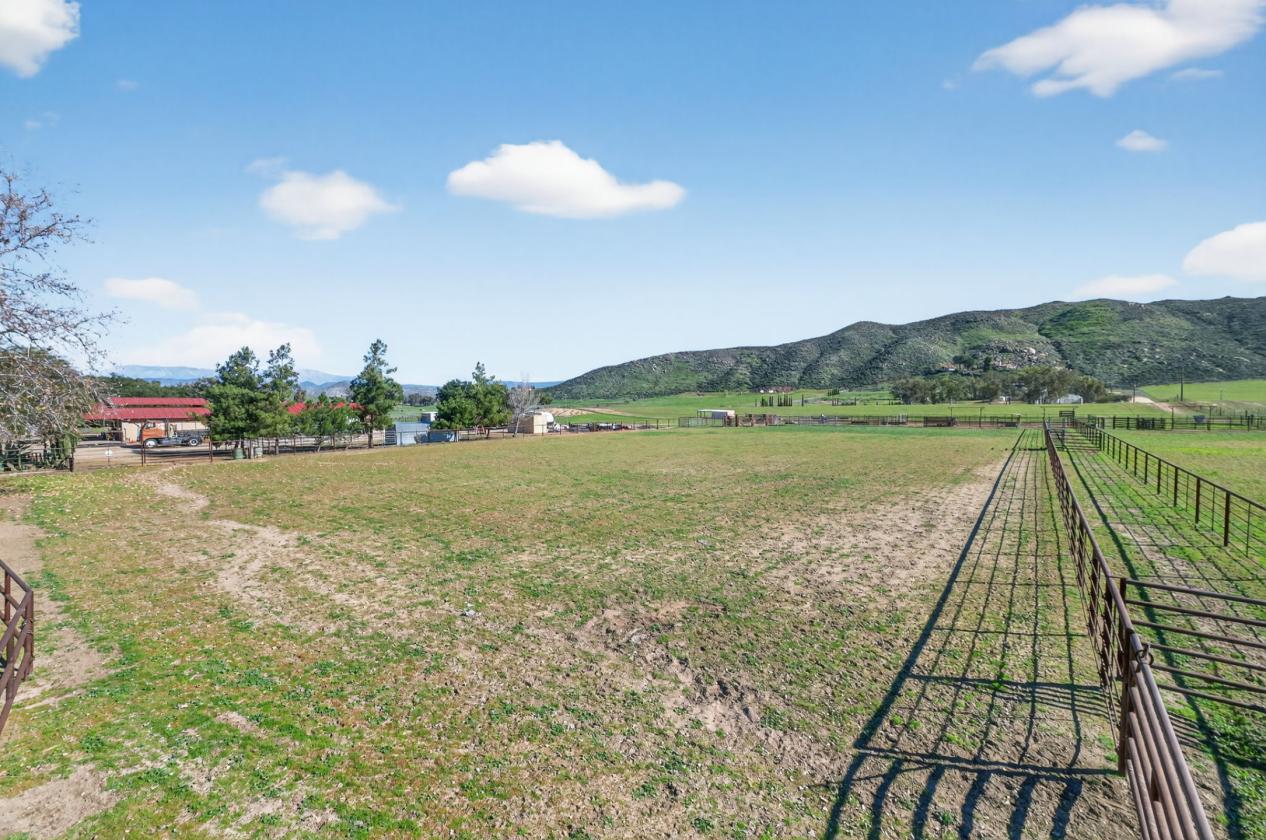 Sprawling 19 acre So Cal Working-Rodeo Ranch - photo 22