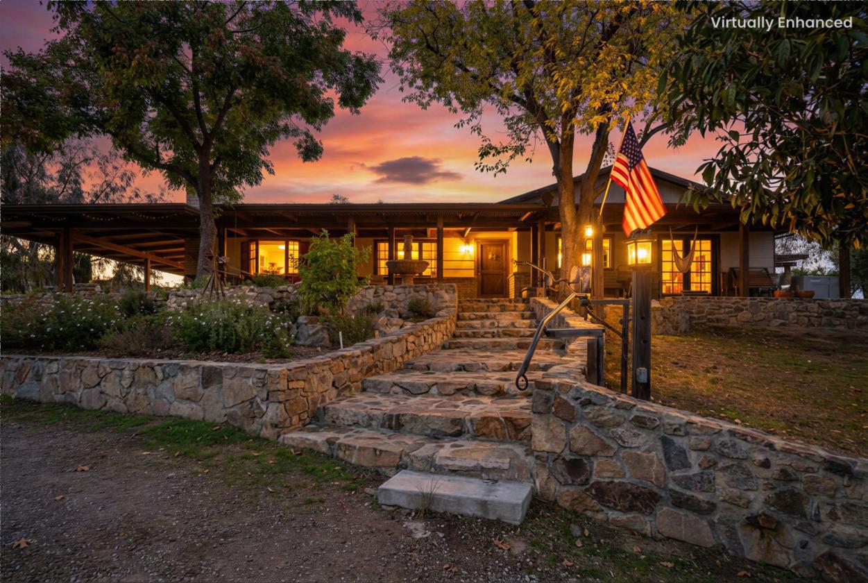 Horse Ranch in Ortega Mountian - photo 4