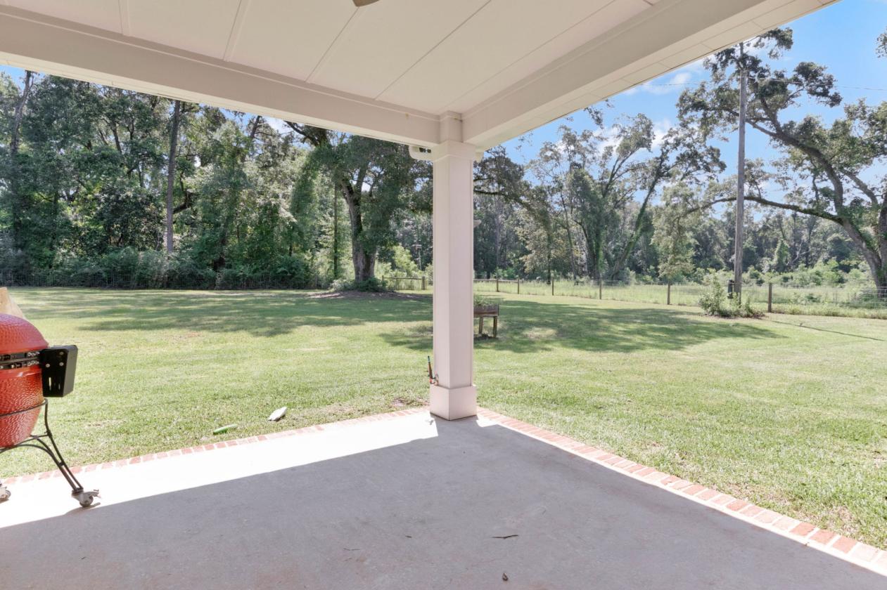 Fully Fenced 6-Acre Farmhouse!!! - photo 28
