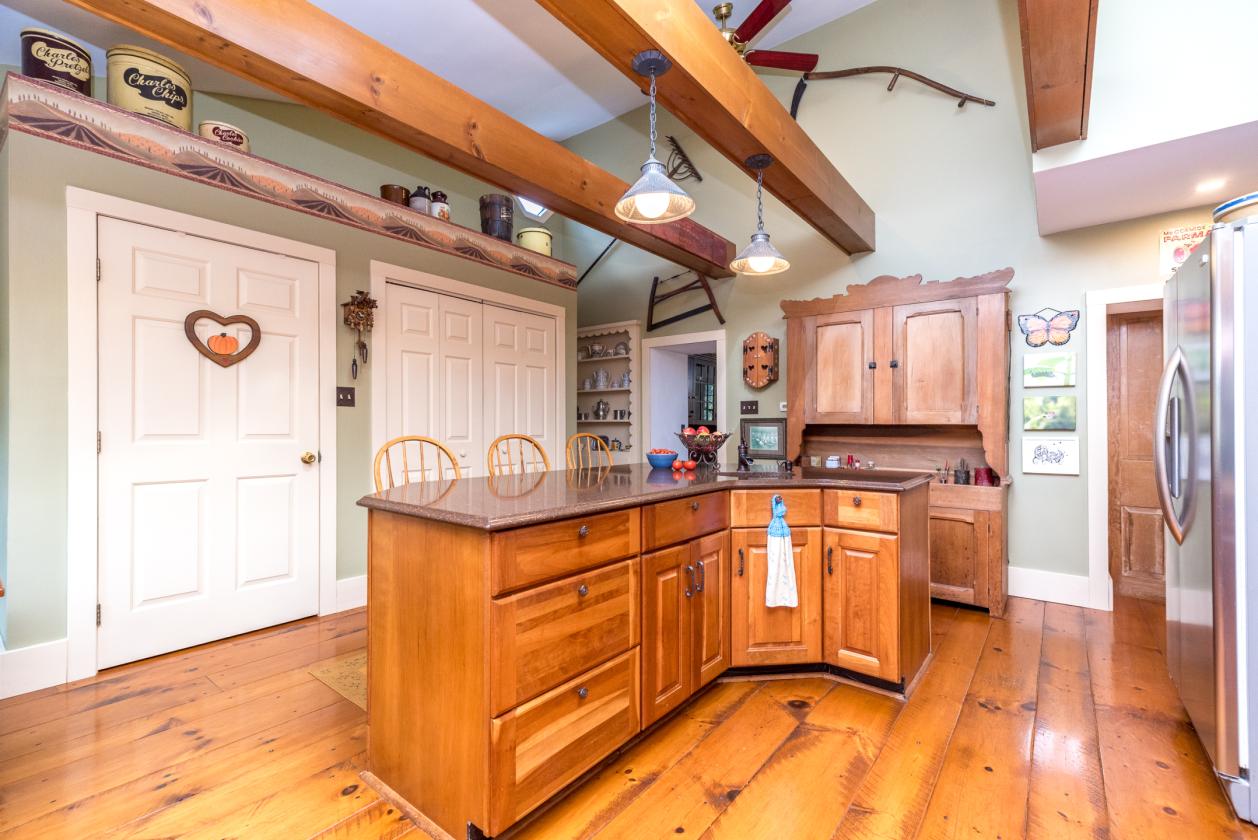 Historic 6+ Acre Horse Property with Barn, Pasture - photo 11