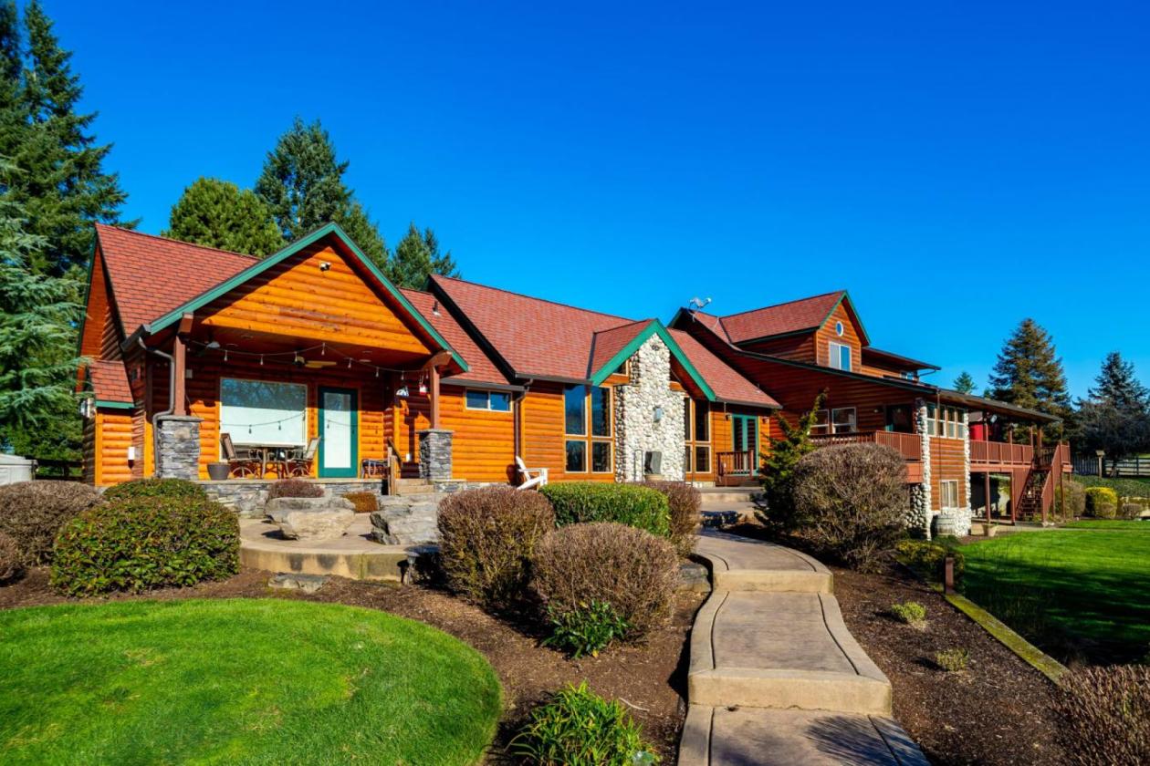 5 Acre Resort Inspired Estate - photo 4