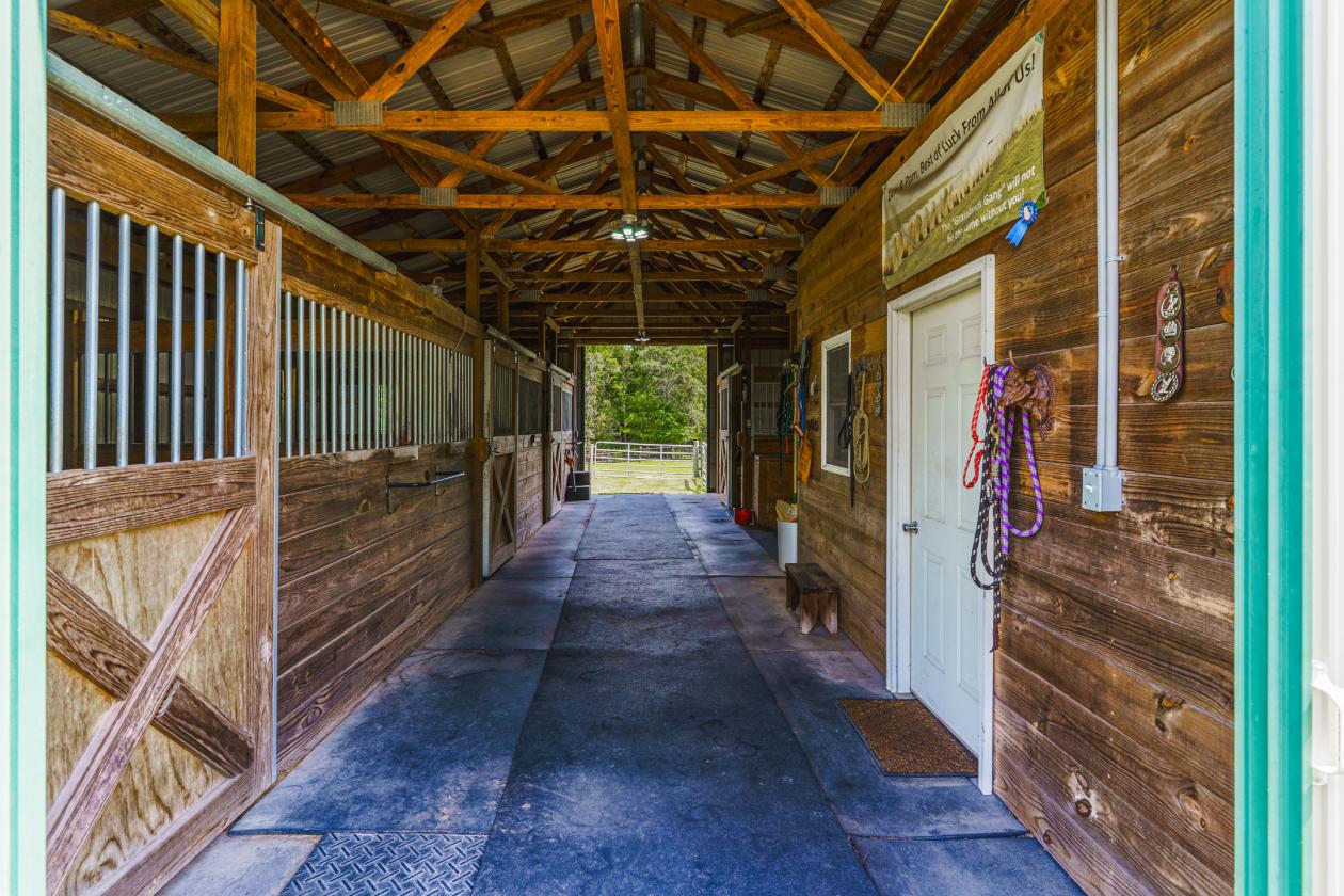Equestrian Estate Near the Carolina Horse Park - photo 27