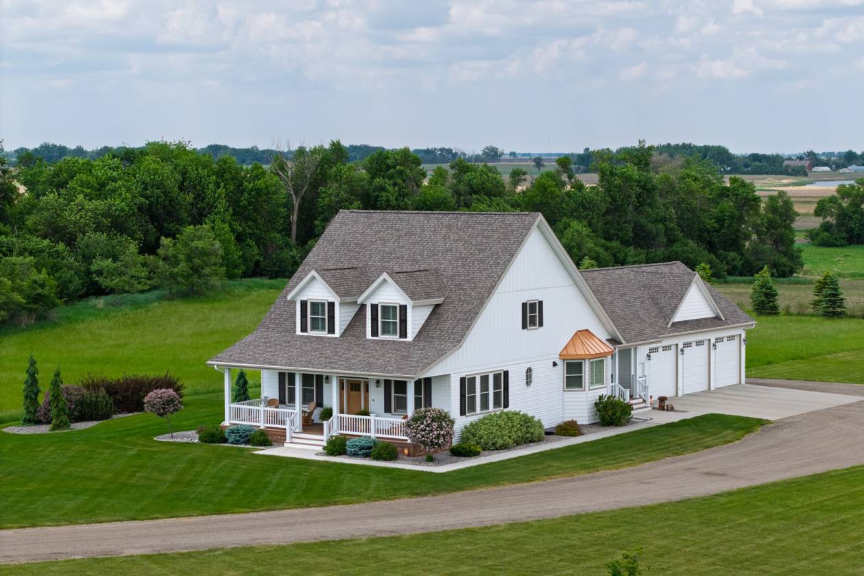 Horse Property for sale.