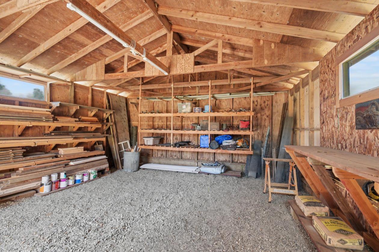 Multigenerational 20 Acre Horse Property Awaits - photo 20