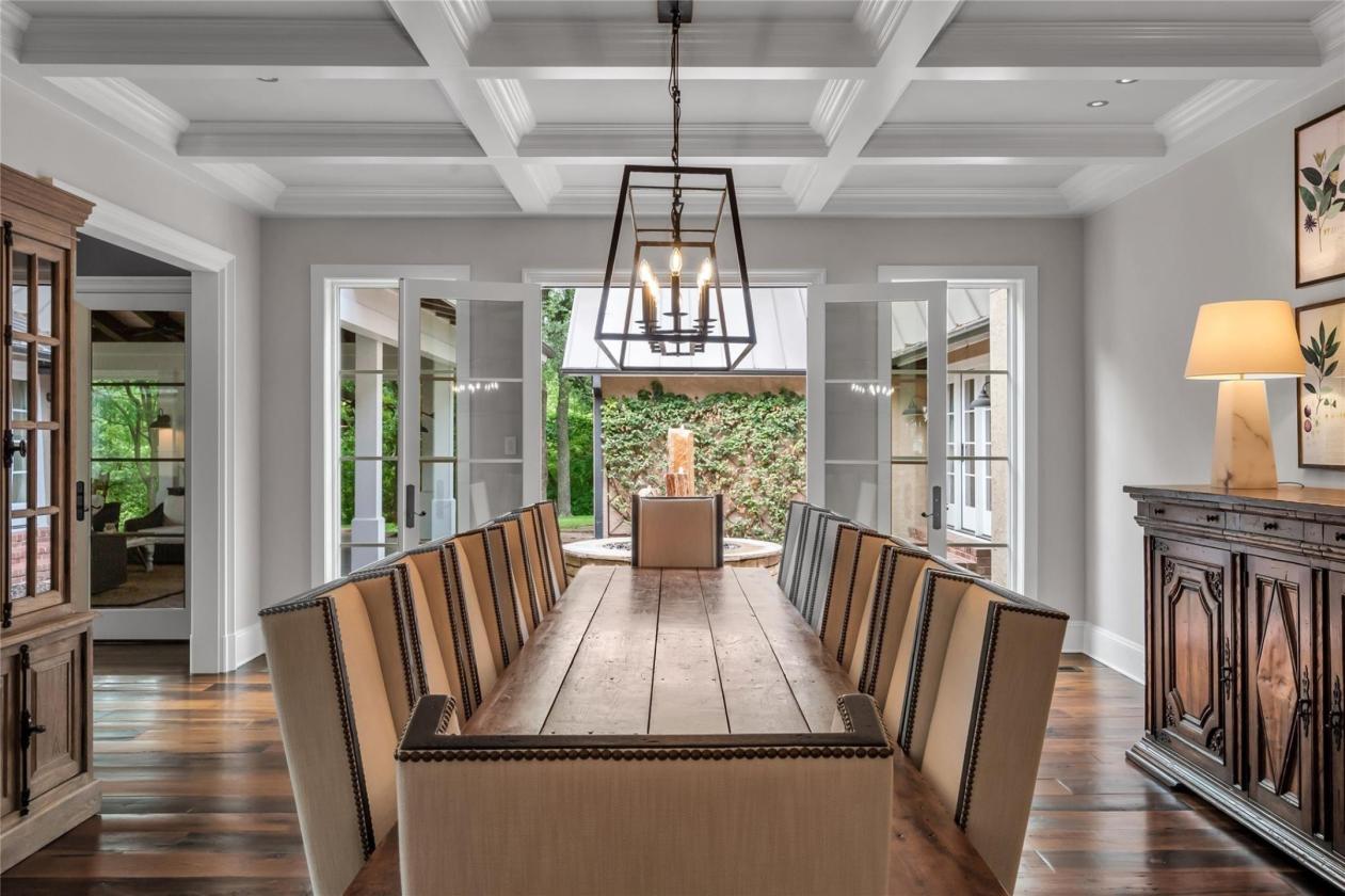 Luxury Equestrian Estate with Arena on 80.54 acres - photo 10