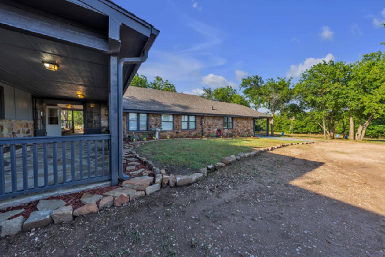 Bring Your Horses! 2026 home updates & guest house - photo 11