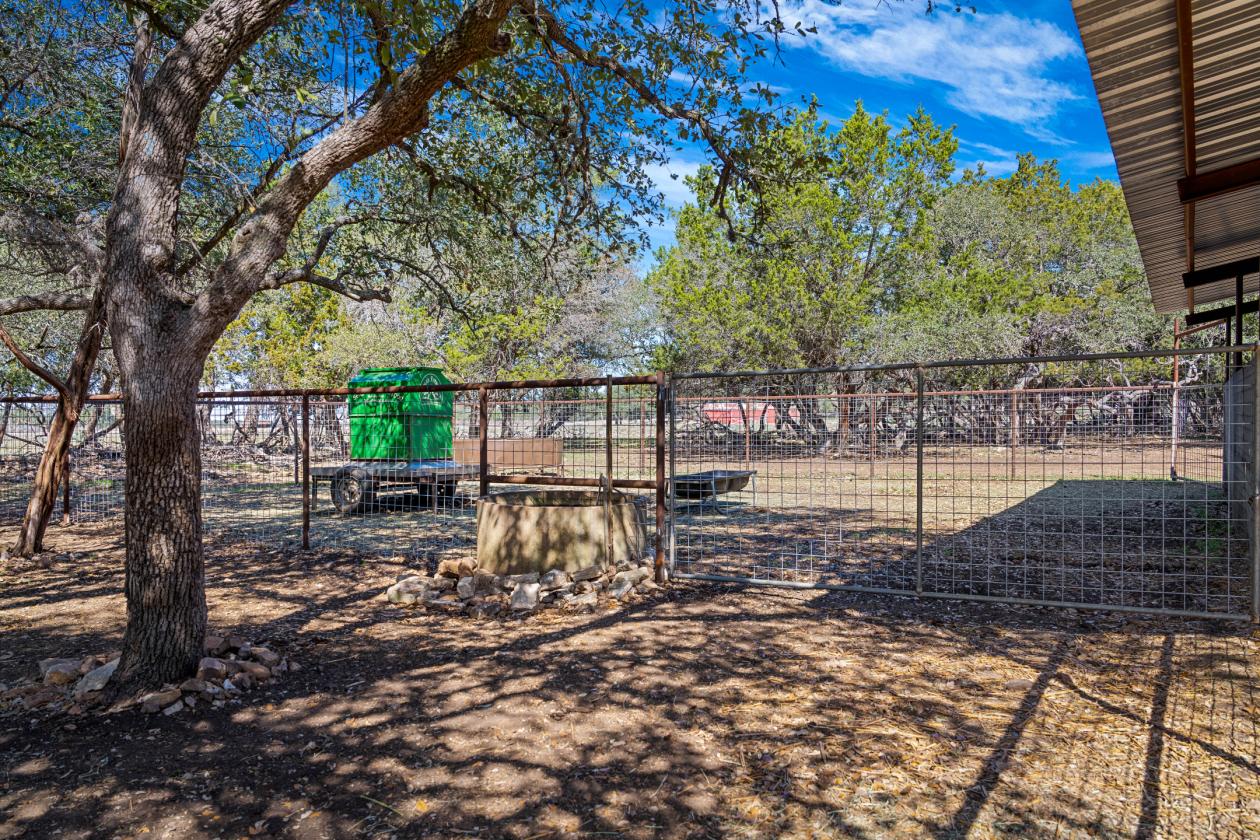 19.99 Acres With 2 Homes, Ideally Fenced - photo 8