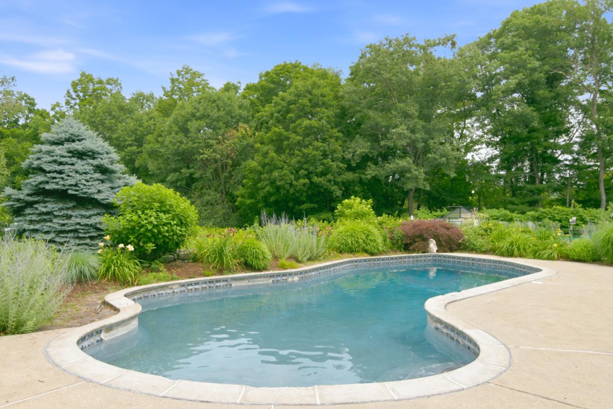 Rare New England Country Estate - photo 18