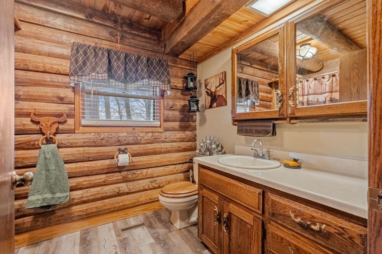 REAL LOG HOME on 12 Unrestricted Acres - photo 24