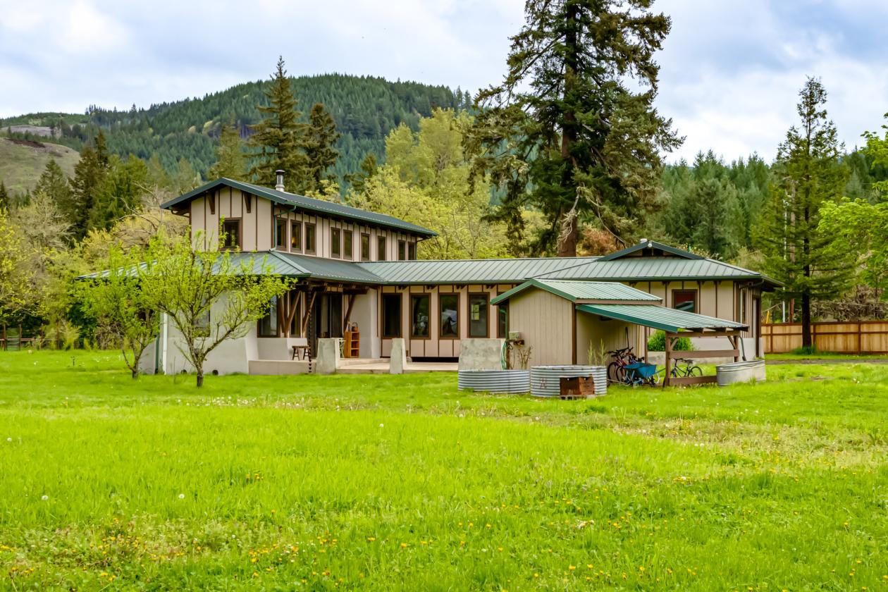 UNIQUE EQUESTRIAN AND ORGANIC FARM PROPERTY - photo 6