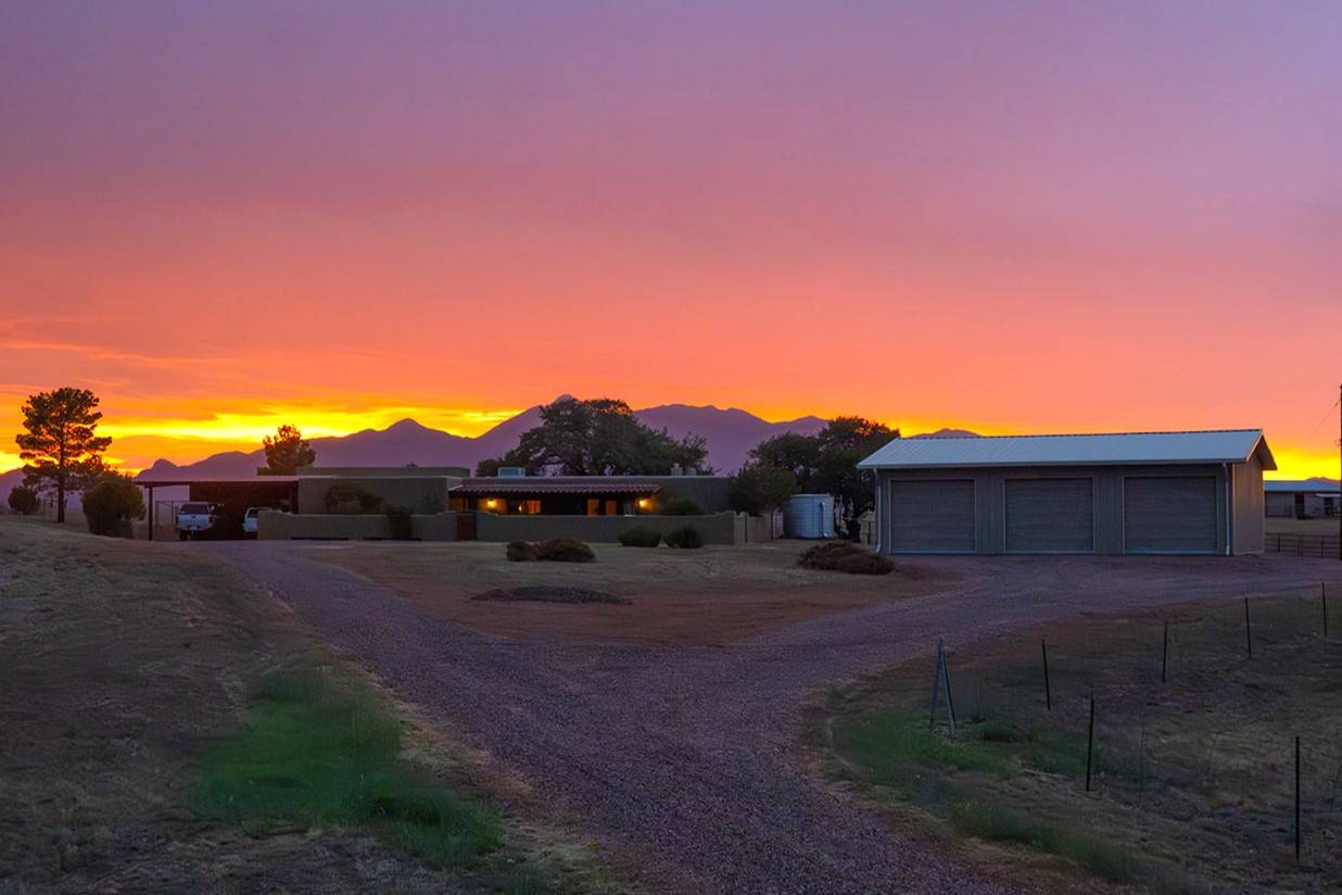 Horse Property for sale.