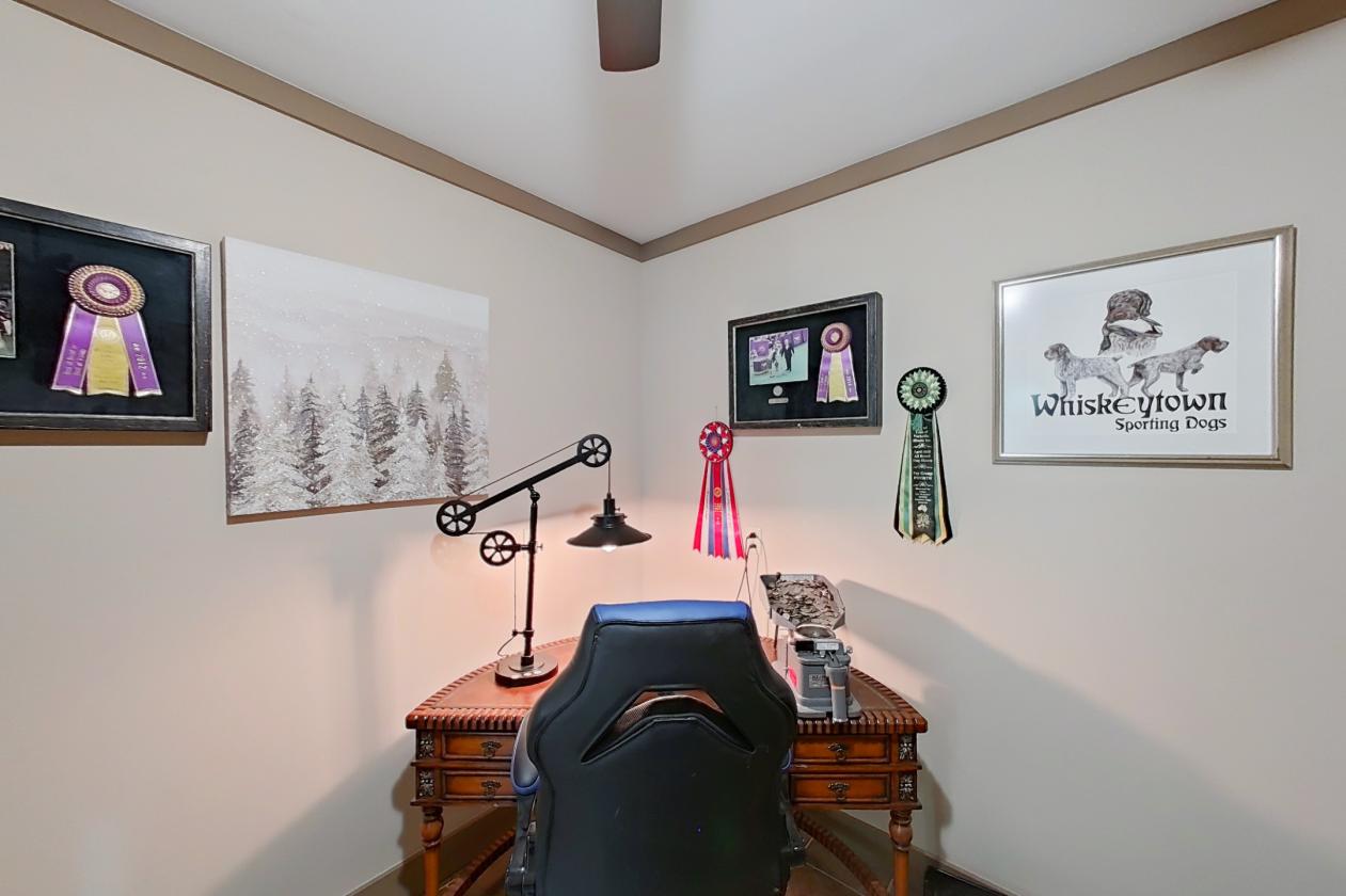 ONE-OF-A-KIND HOME IN EQUESTRIAN COMMUNITY - photo 14