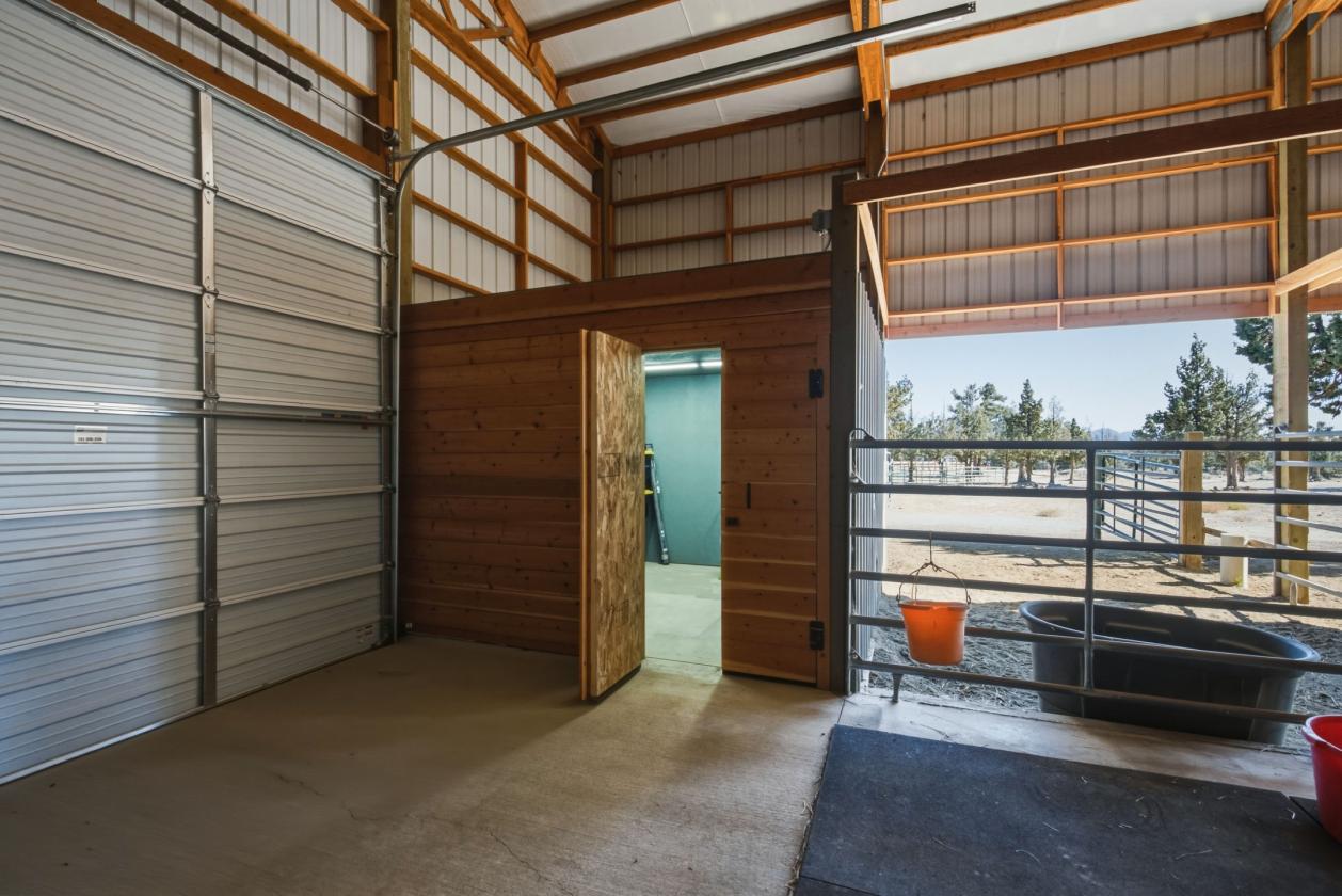 Incredible Views, 10 Acre Central Oregon Paradise - photo 12