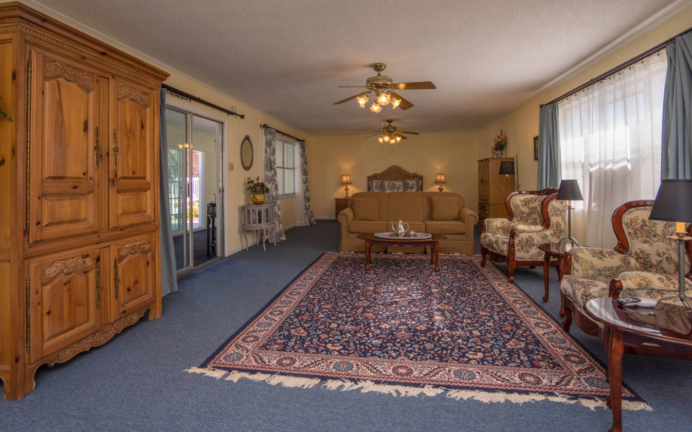 MISTLETOE FARM, operating as a Horse Bed and Breakfast Varnville