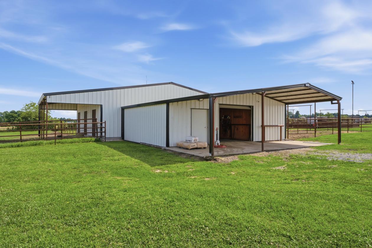 10 Acre Horse Property - photo 8