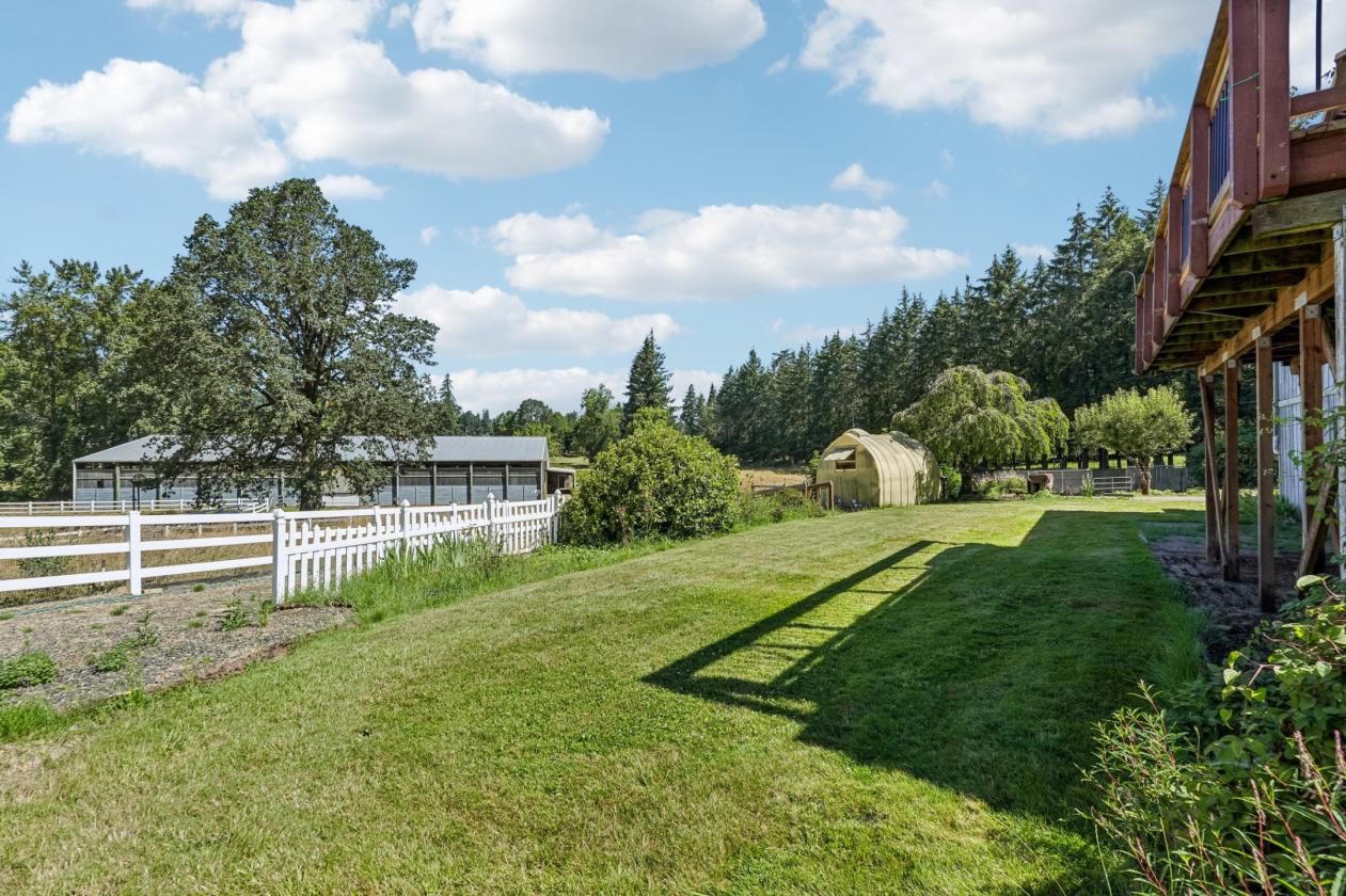 Covered Arena - 2 Barns - 5.66 Acres - photo 20
