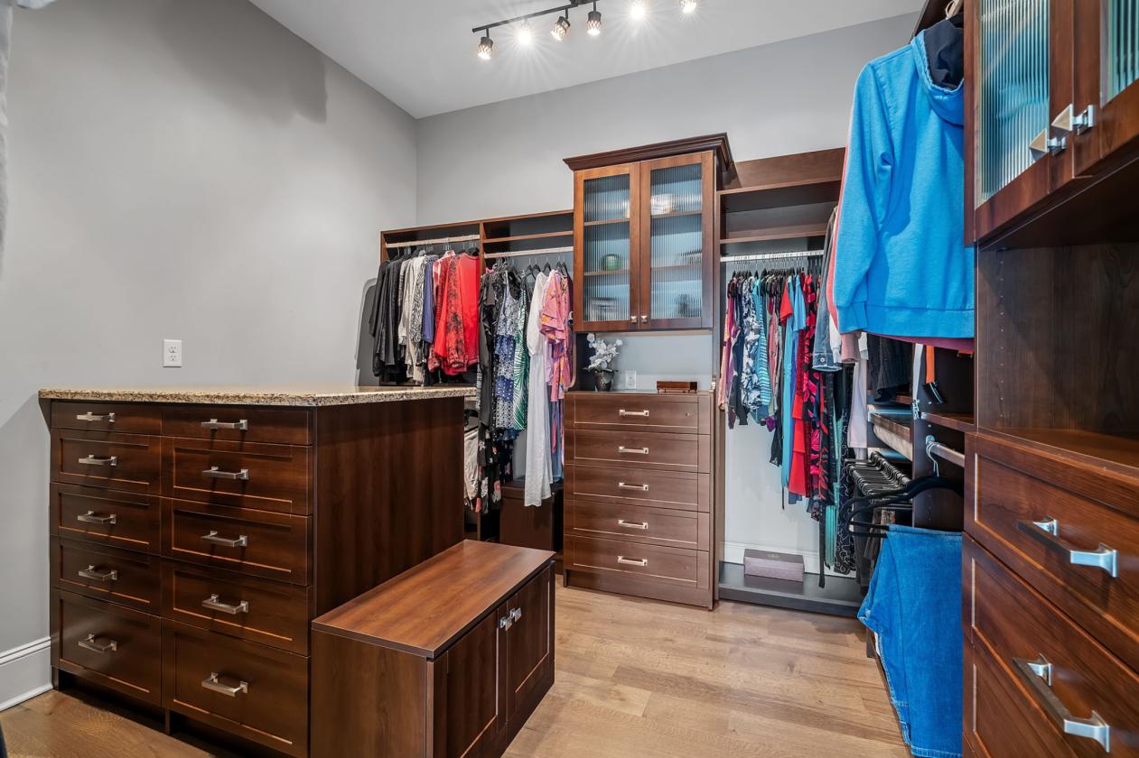 Luxury Home with Equestrian Lifestyle Access - photo 17