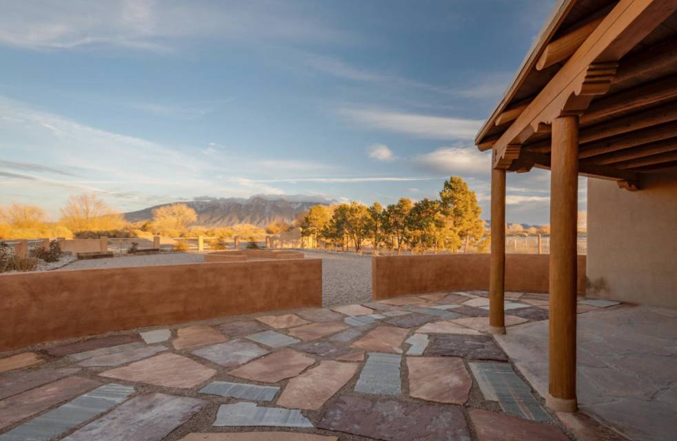 Horse property with casita and views Corrales, Sandoval County, New Mexico