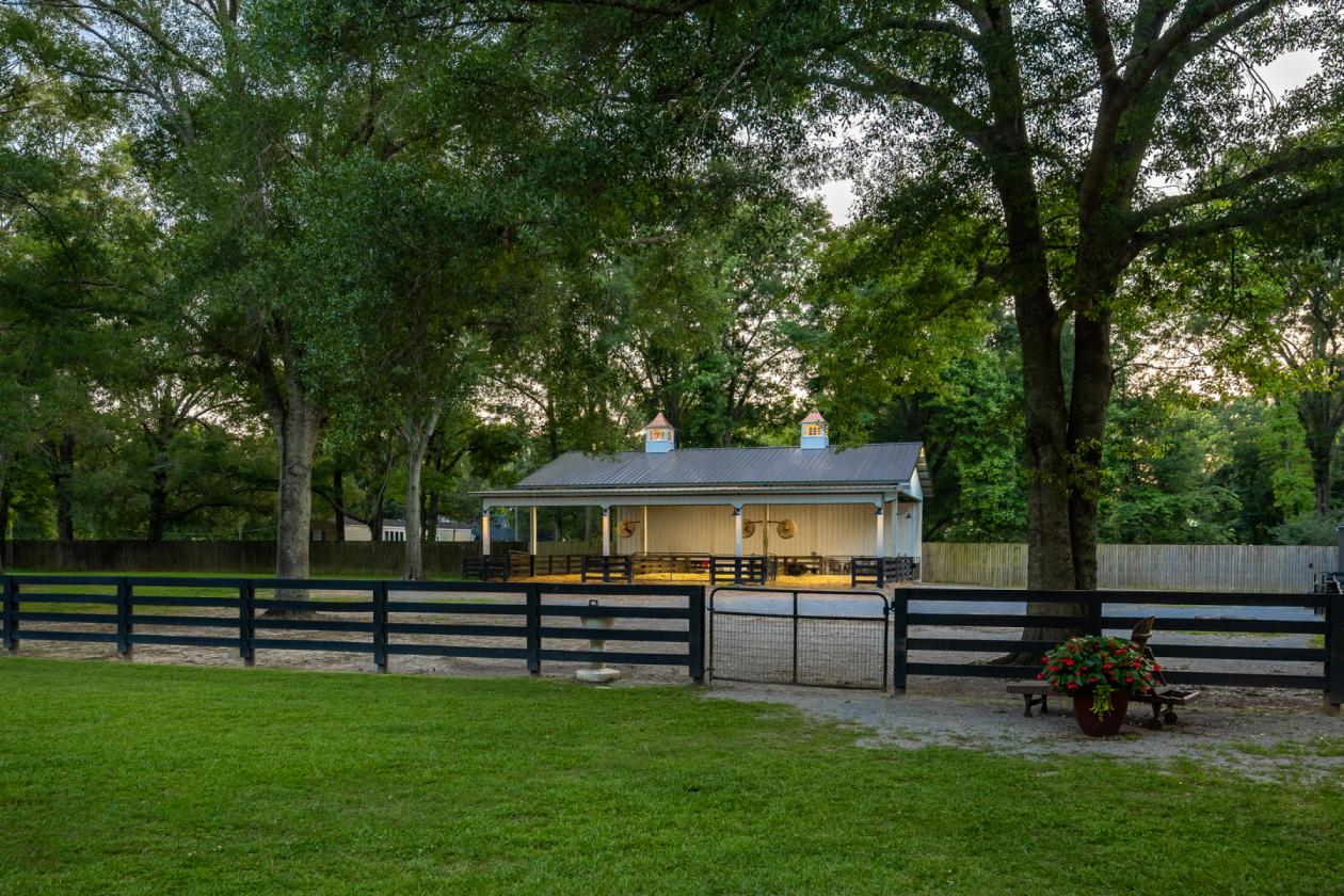 Equestrian Paradise - 5 Acres • Barn • Cross Fenced - photo 26