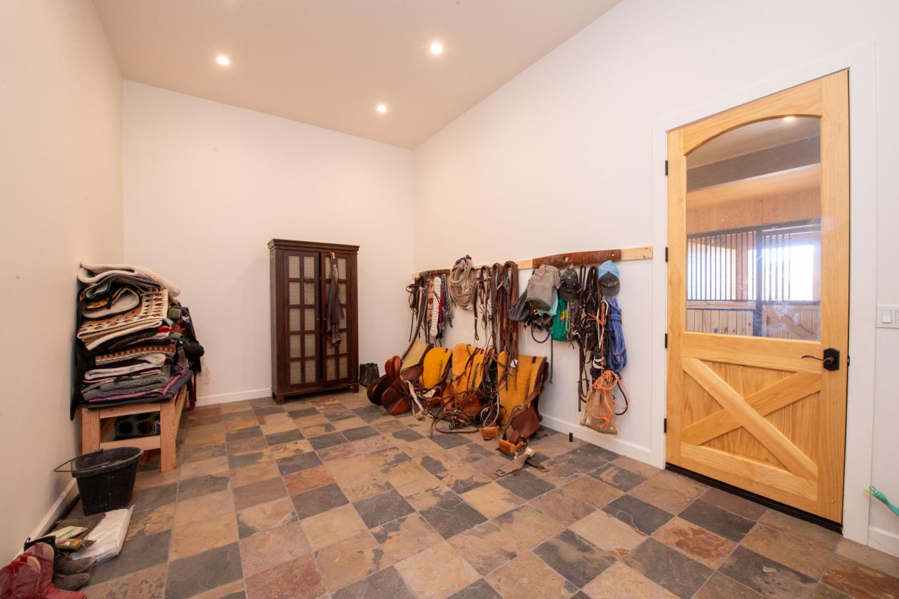 Luxury 65-Acre Equestrian Estate - photo 5