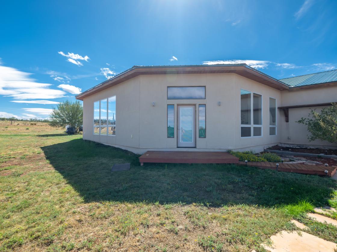 80-Acre Equestrian Ranch - photo 5
