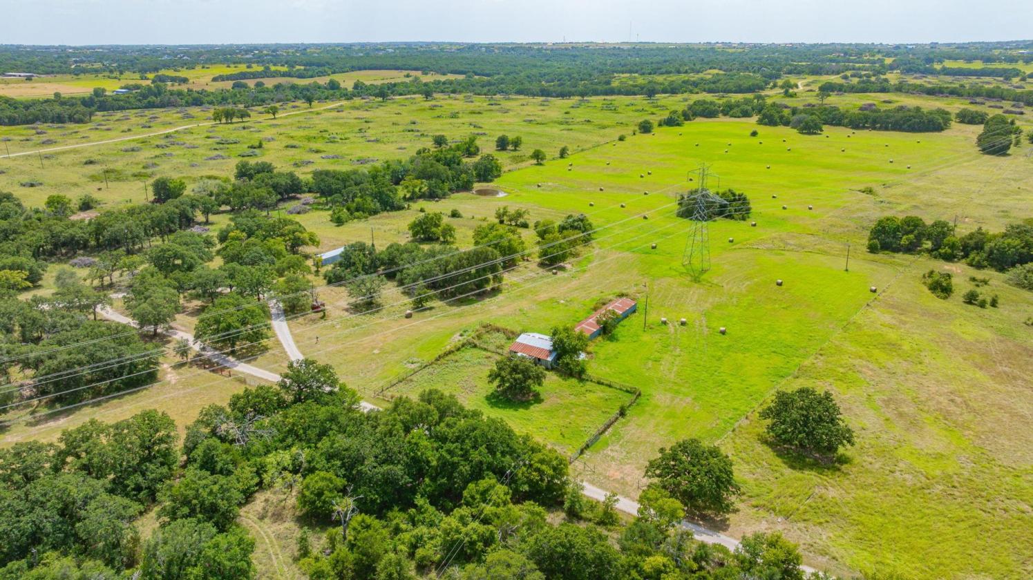Turnkey Ranch Property With Coastal Fields!! - photo 11