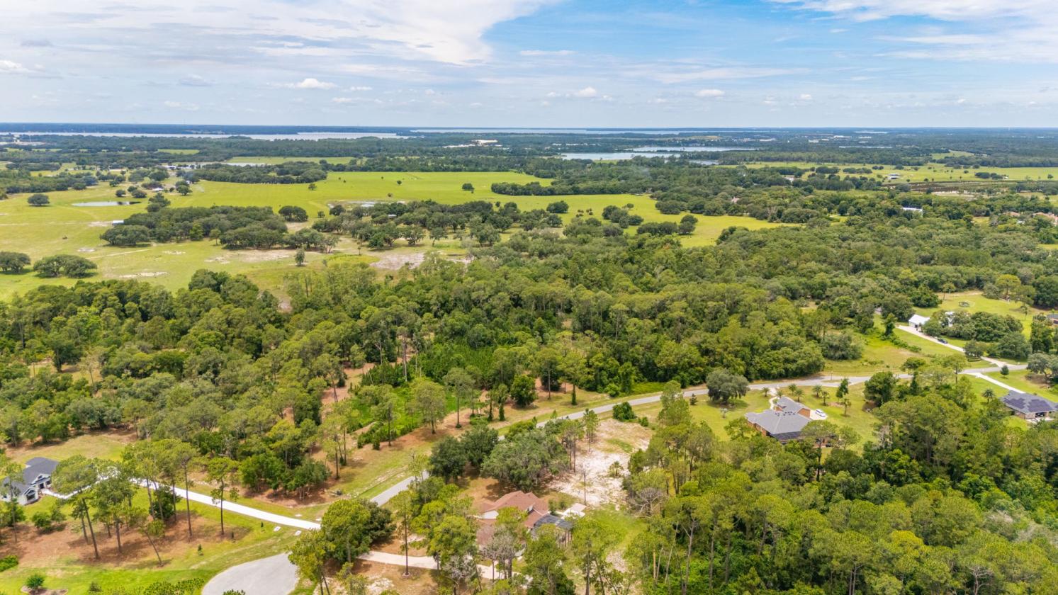 Beautiful Lot located in a gated Equestrian Area - photo 11