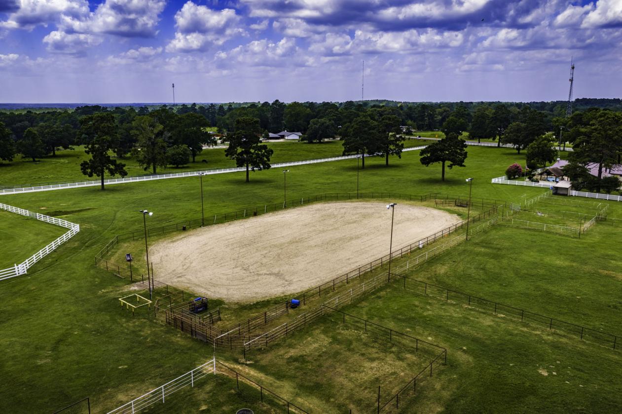 35.14± Acres | Premier Horse Property with Covered - photo 5