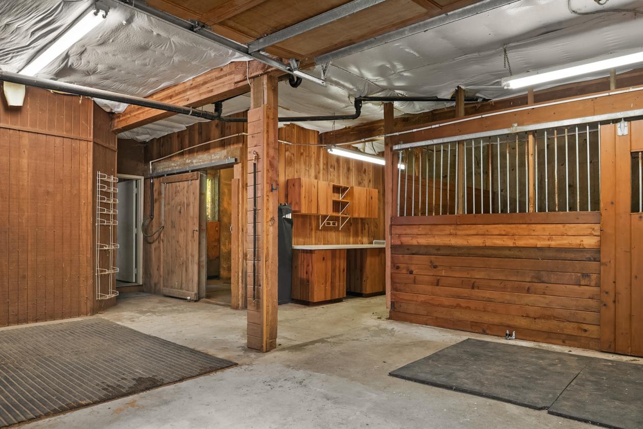 Union Hill Shy 10 Acre Retreat - photo 6