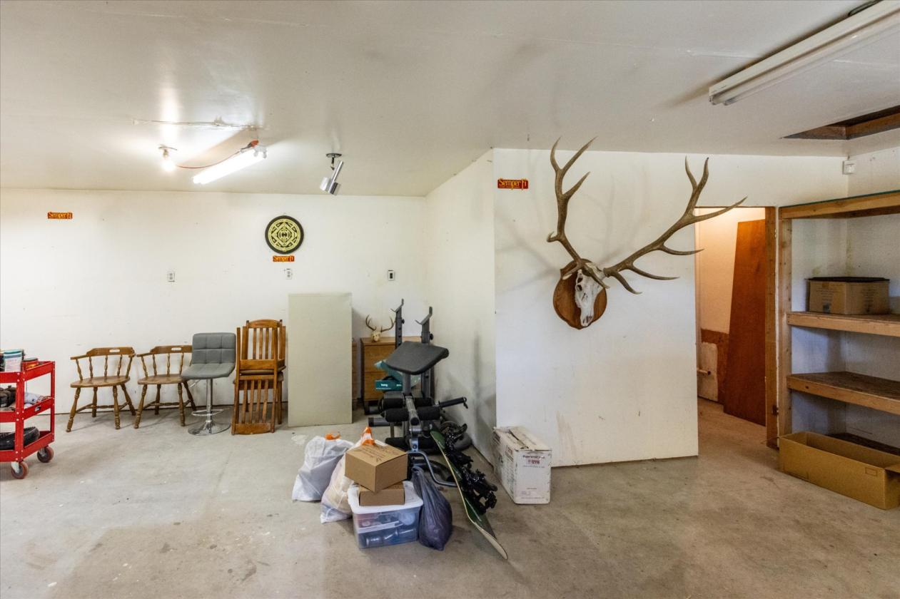 MULTI-GENERATIONAL horse property - photo 22