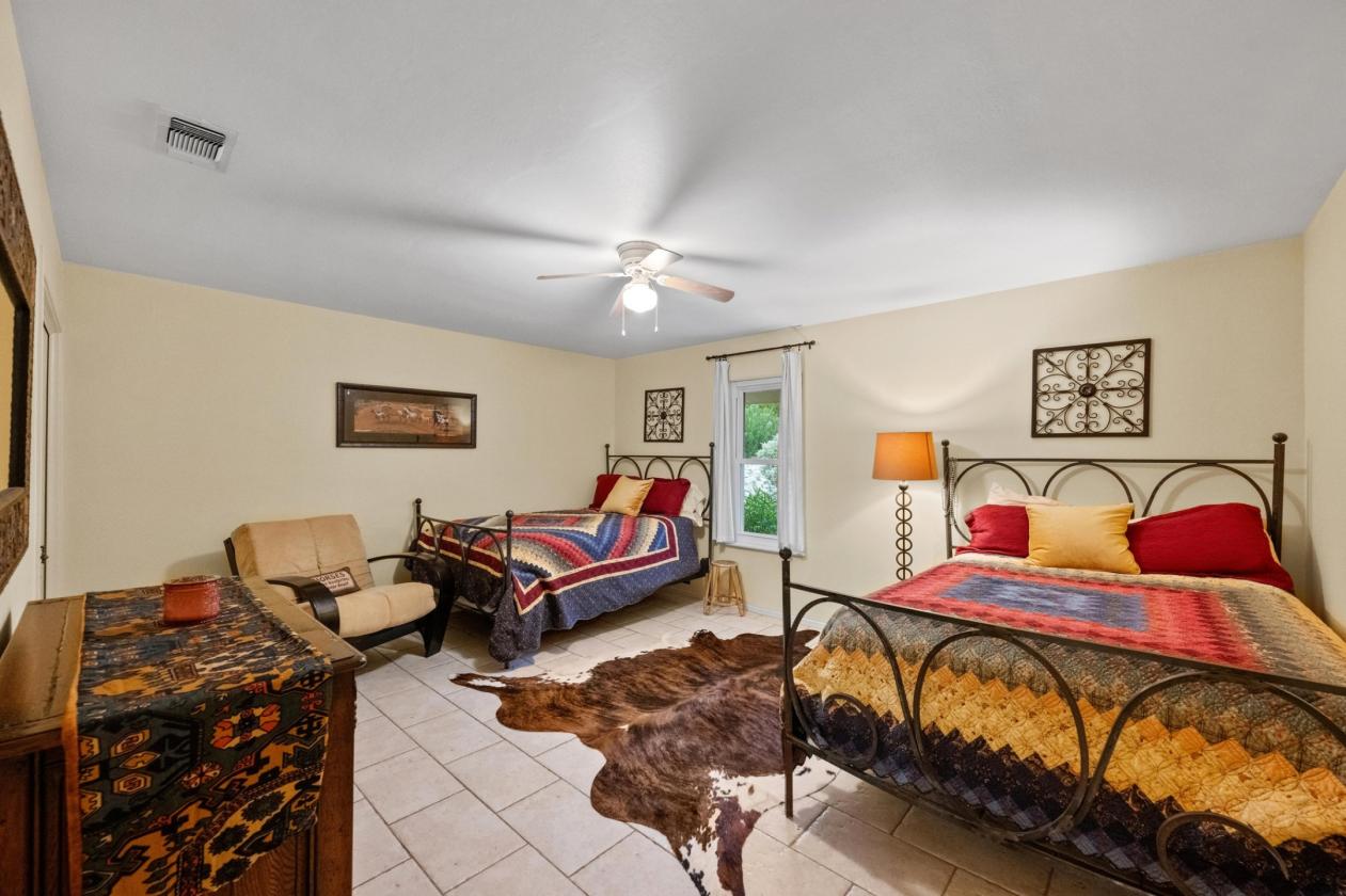Dancing Oaks Equestrian Ranch - photo 29