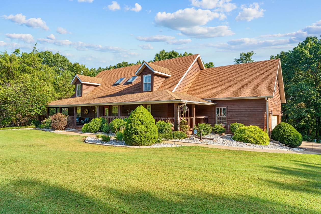 Horse Property for sale.