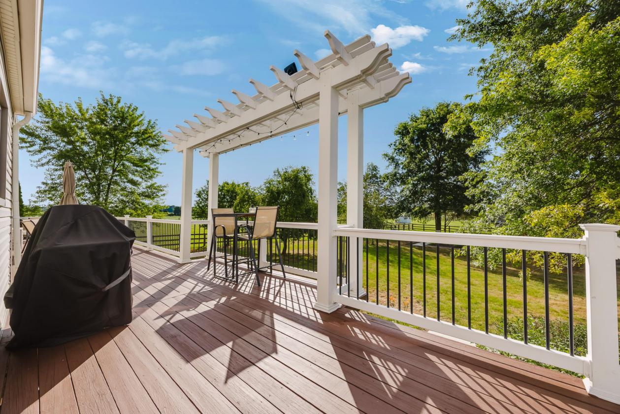Exceptional equestrian estate on 18+ acres! - photo 13