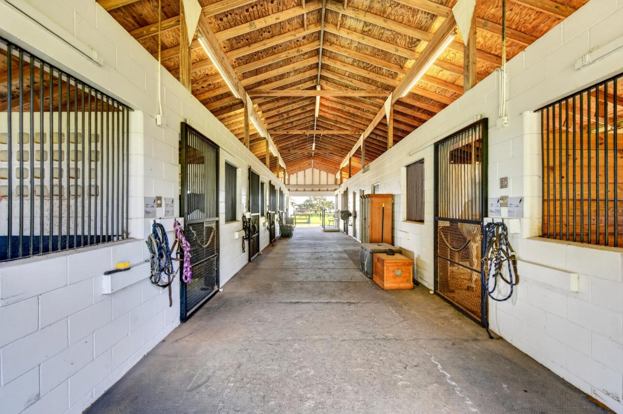 Turn-Key 20 Ac Horse Farm Renovated Home mins WEC - photo 14