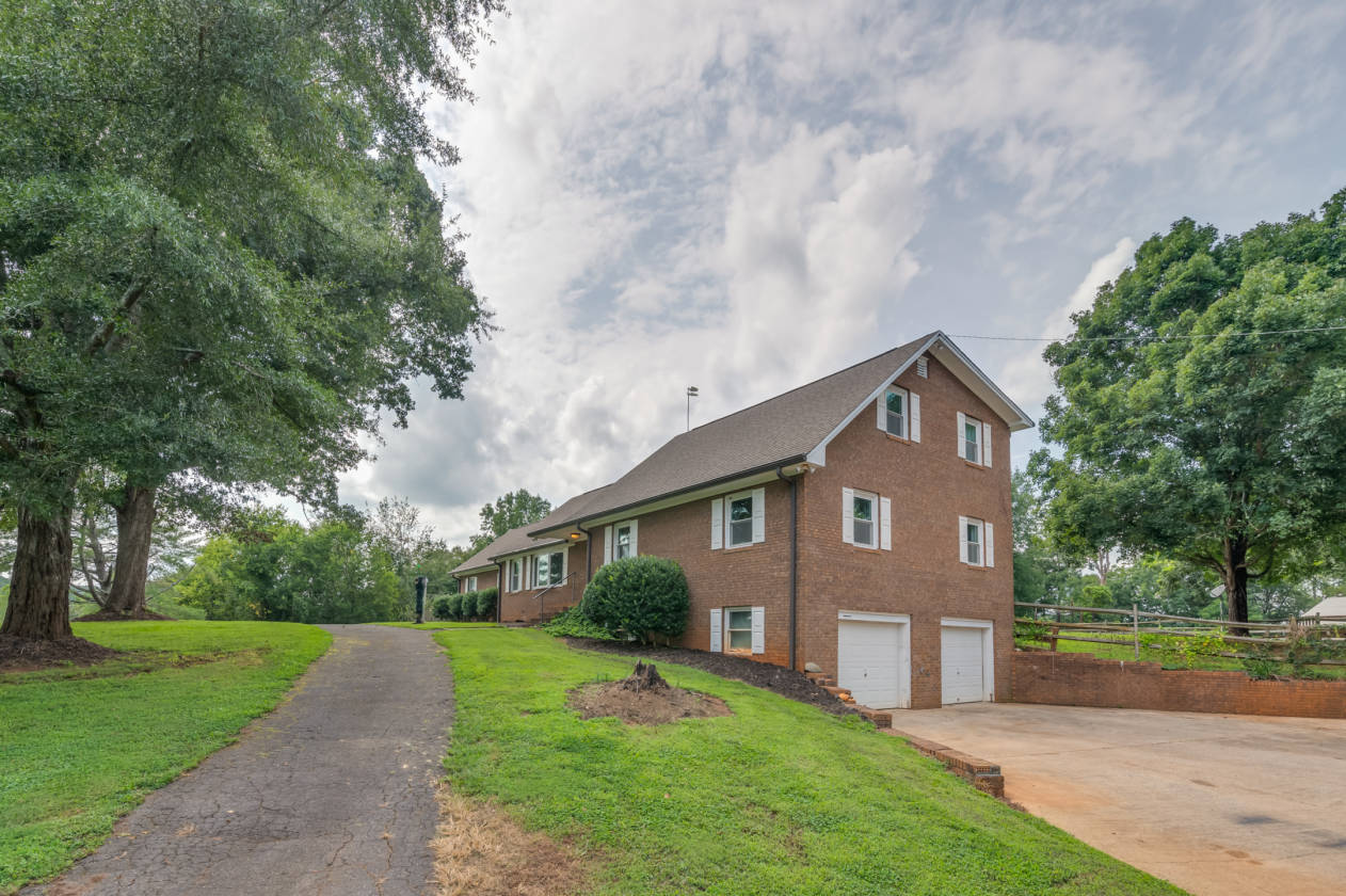 Horse property for sale with privacy and 106 beautiful acres