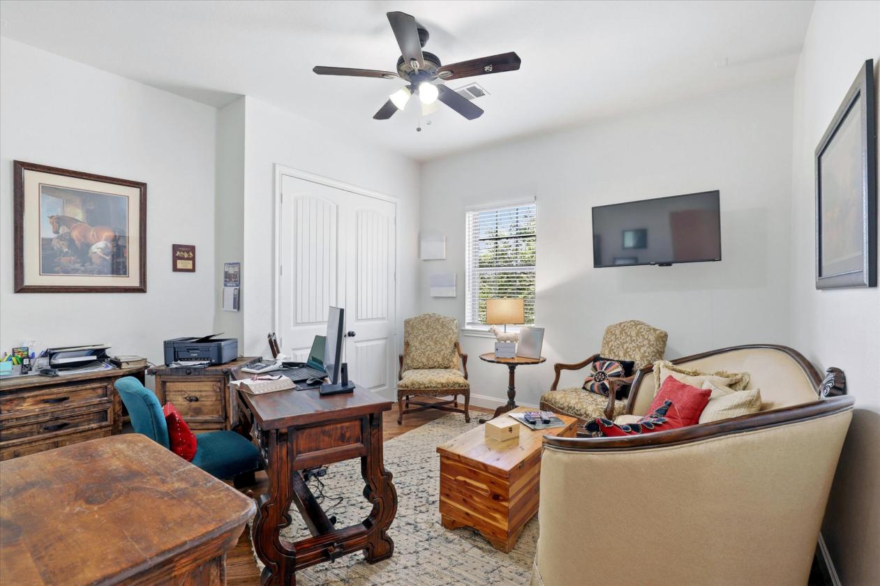 Refined North Texas Ranchette with Home & Barn - photo 14