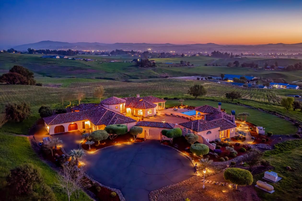 Where World-Class Pinot Meets Premier Equestrian - photo 24