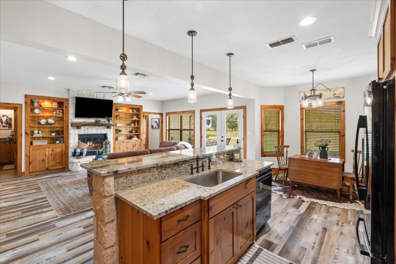 Custom home on 33 Acres! - photo 15
