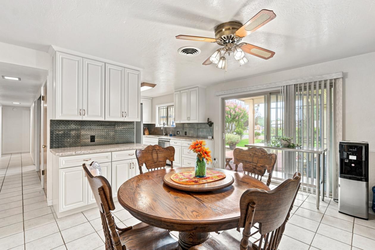 Horse Property with Owned Solar Close to City - photo 9