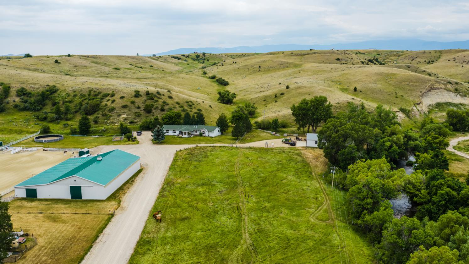Beautiful horse property with barn & outdoor arena - photo 14