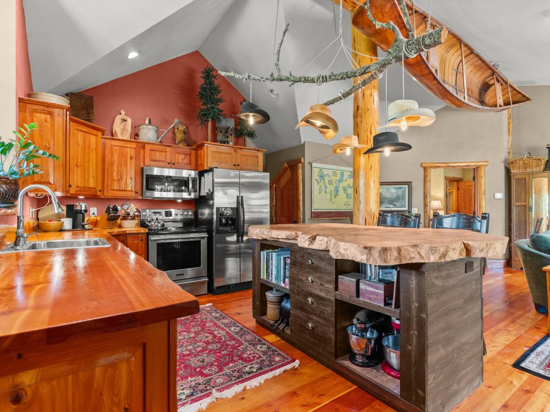 Luxury living & equestrian amenities! - photo 21
