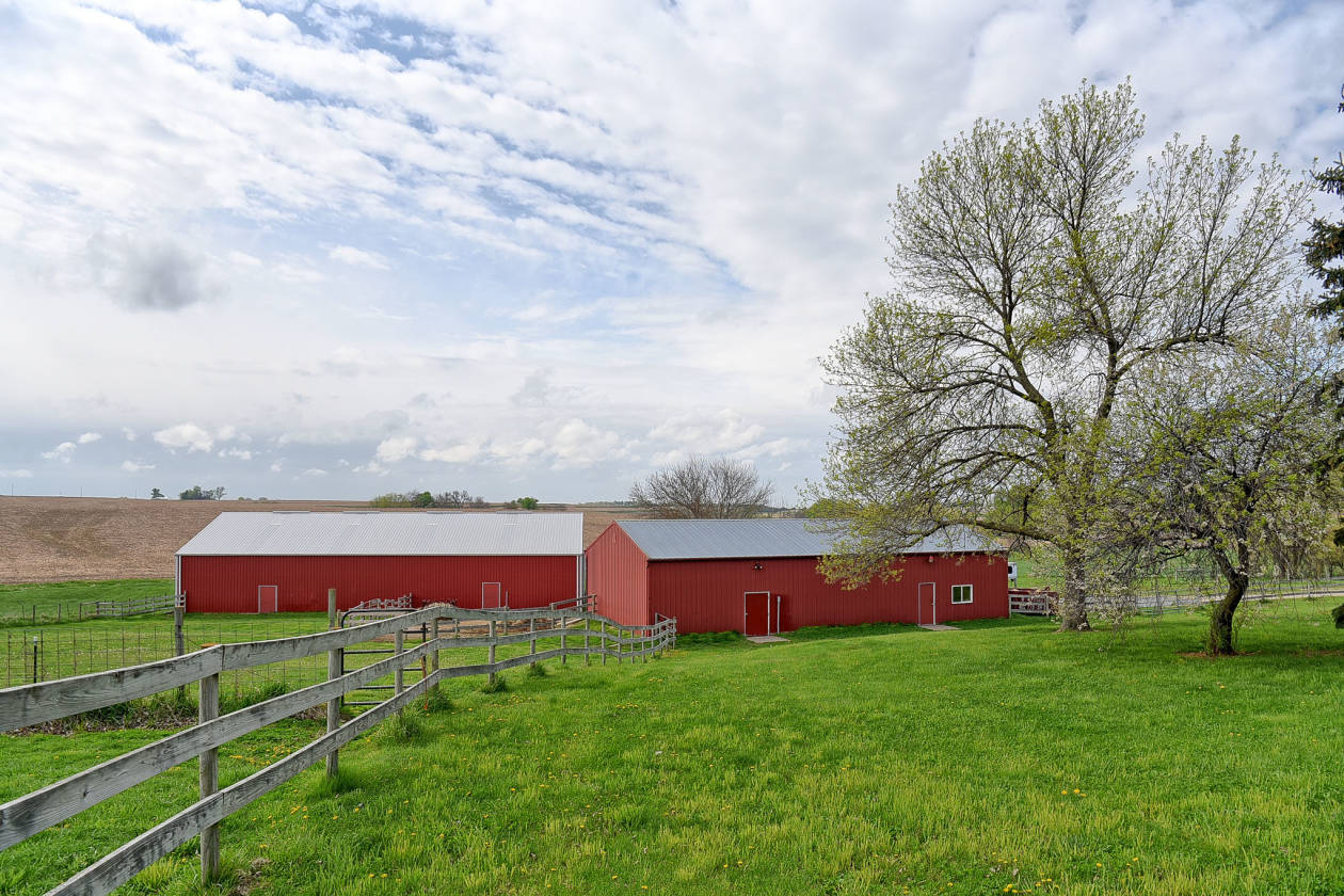 AMAZING ELKHORN ACREAGE READY FOR YOUR HORSES!! Elkhorn, Douglas