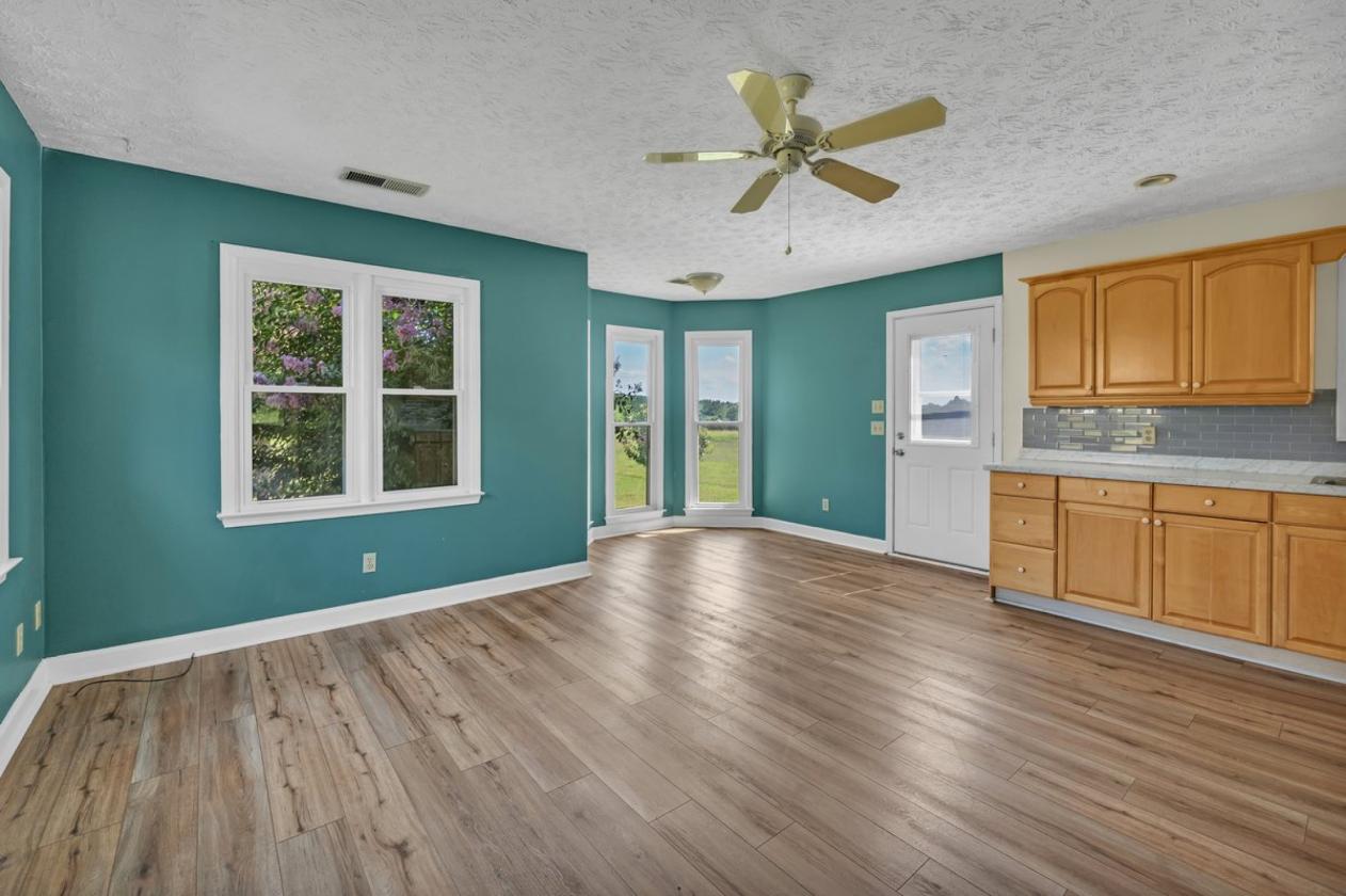 Fieldcrest Farms Estate - photo 26