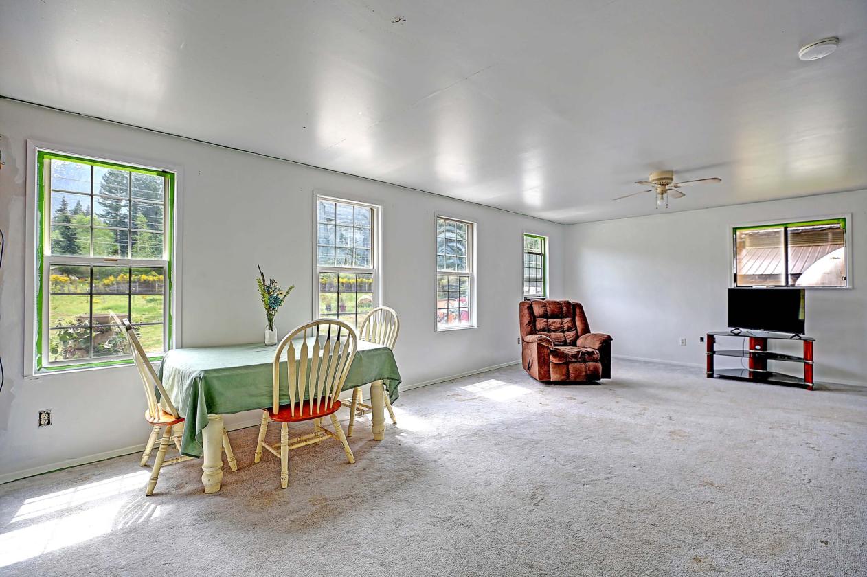 Pacific Northwest Retreat on 30 Private Acres - photo 18