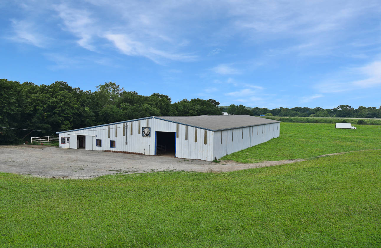 luxury equestrian estates in Douglas County, KS for sale Lawrence