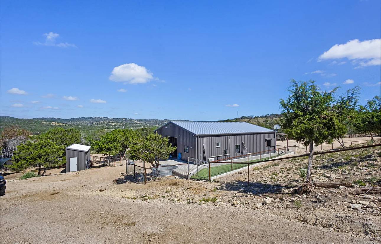 Horse Property for sale.