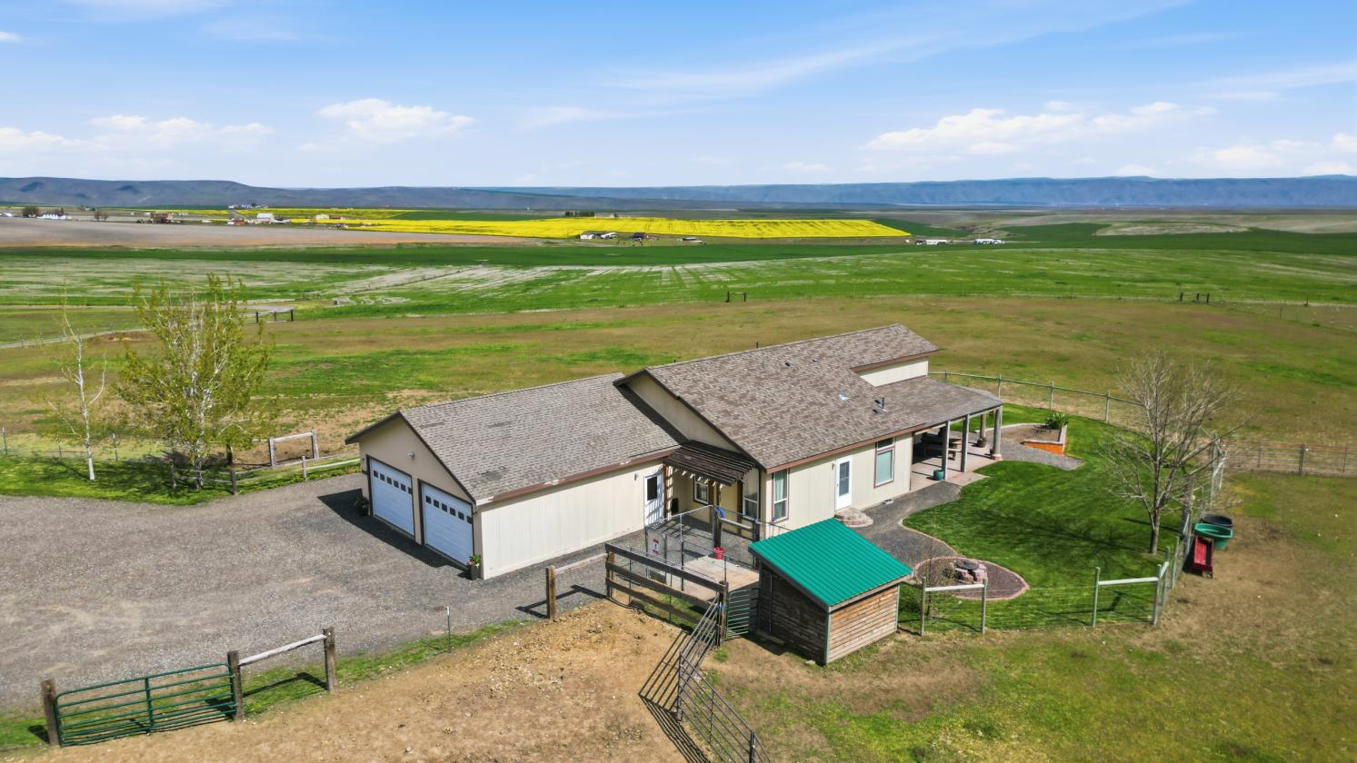 Ranch Property with Panoramic Mountain Views - photo 13