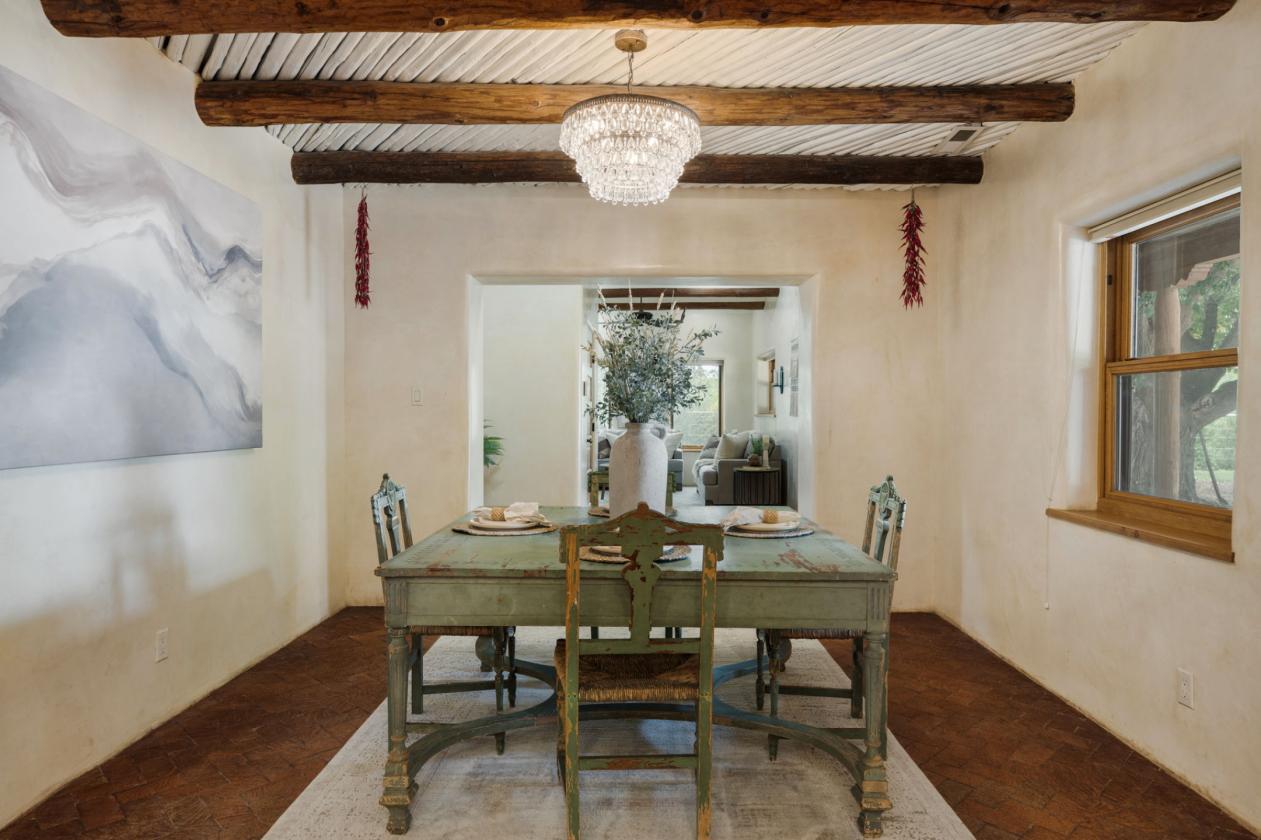 Refined Rural Living with Equestrian Facilities - photo 12